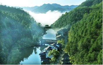 梅山文化園、青云洞、云臺山2日